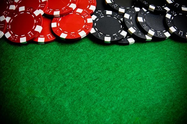sip33 live Sic Bo table with dealer and dice